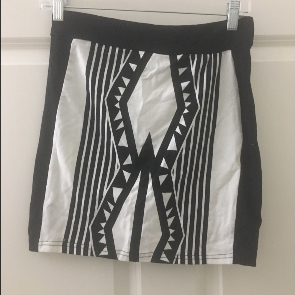 NWOT Reverse Print Mini Bodycon Skirt